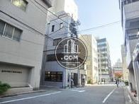 新大橋通りへ出ます