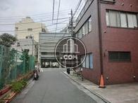 ビル側面側