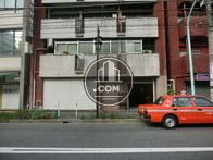 物件前の道路は車通りが少なく、とても静かです