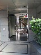 石と緑がマッチしていて落ち着きのある空間
