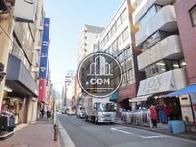 小伝馬町駅方面へ向かう公道です