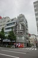 角地に建つビルです