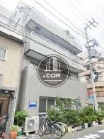 幅広いバルコニー