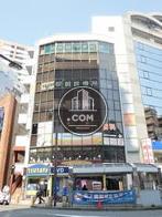 日差しの入るオフィス