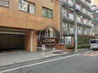 スロープ付の入口