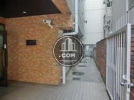 ビル隅のスペース
