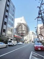 車通りの多い公道
