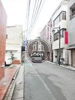 人通りの少ない通り