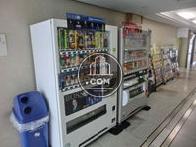 自動販売機も二台完備しております