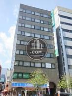 駅前通りを見渡せます