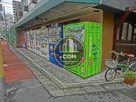 自動販売機がたくさん並んでいました
