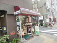 １階は店舗になっております