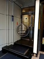 ゴージャスな印象の入口