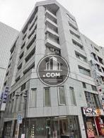 建物裏側から撮影。どこから見ても存在感がありますね