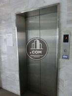 スタイリッシュなエレベーター