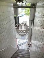 上下に開口部の広い玄関