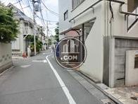 東向きに撮影。西郷山公園方面に出ます