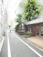 路地の奥から撮影
