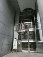 ホテルのような入口