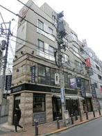 平凡立教前ビルの外観写真