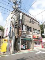 3面に隣接する建物がございません