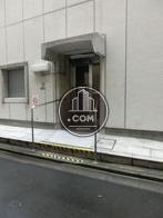 裏口です