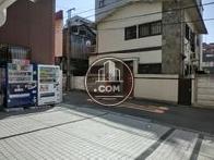 全面道路までスペースがあります