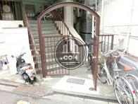 正面入口付近です