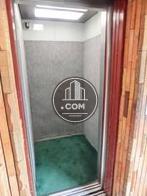 防犯カメラを配備したエレベーター