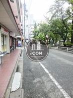 見通しの良い玄関前通り