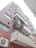 バルコニーのある背面側