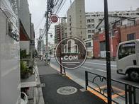 物件前の千駄木駅方向