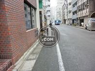 充分な広さの通りです