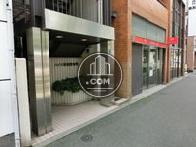 正面の入口付近です