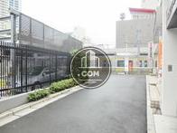 東口改札方面