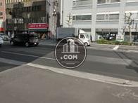 物件前の大通り