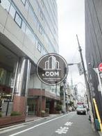落ち着きの感じられる側道