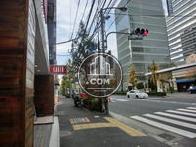 前面の山手通りです