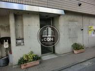 玄関ドアです