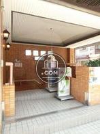テナント出入り口