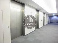 沢山のエレベーターが用意されています