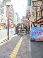 駅前の繁華街エリア
