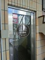 正面玄関ドア