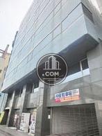 ２階部分がセットバックしております