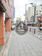 玄関前の歩道