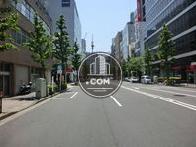 御茶ノ水方面に続きます
