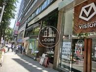 店舗が入居しています