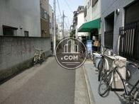 建物の裏手です