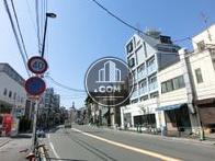 車道幅の広い前面道路
