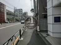 歩道が確保されています